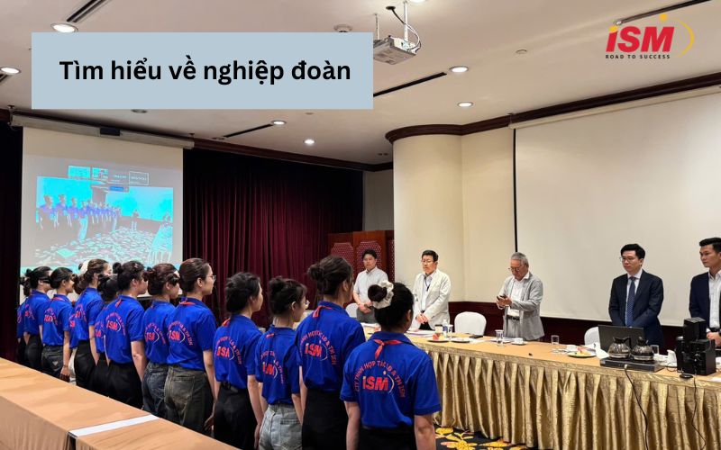 (Nghiệp đoàn (tiếng Nhật là 組合 – Kumiai) là một tổ chức tập thể, được thành lập với mục tiêu chính là bảo vệ quyền lợi và hỗ trợ người lao động, đặc biệt là thực tập sinh kỹ năng và lao động nước ngoài tại Nhật Bản)